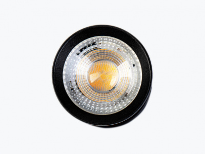 Накладной светильник LEDS POWER GU-103B из серии SPOT представляет собой современное решение для потолочного освещения. Он выполнен в стильном черном цвете, что позволяет ему гармонично вписываться в любой интерьер. Светильник изготовлен из алюминия, что